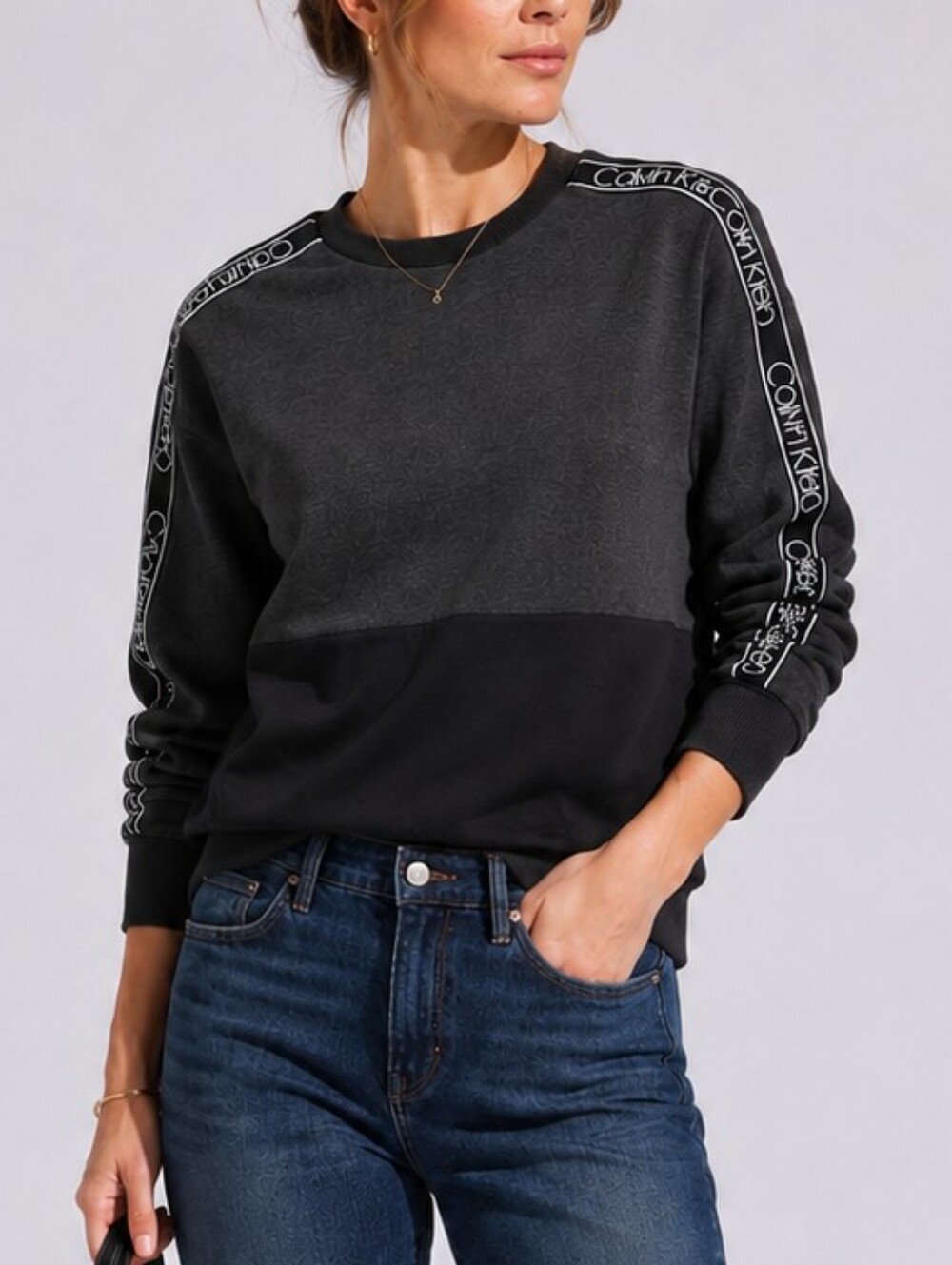 Calvin Klein Women's Two-Toned Charcoal Crew Sweatshirt SZ M